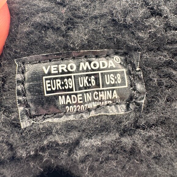 Vero Moda Black Chunky Winter Boots โ Faux Fur Lined โ Size 8 / EU 39 - Picture 3 of 3